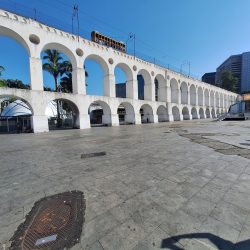Planejando um city tour no Rio de Janeiro? Conheça os principais pontos turísticos, dicas exclusivas e como contratar um guia historiador para ter a melhor experiência na Cidade Maravilhosa.